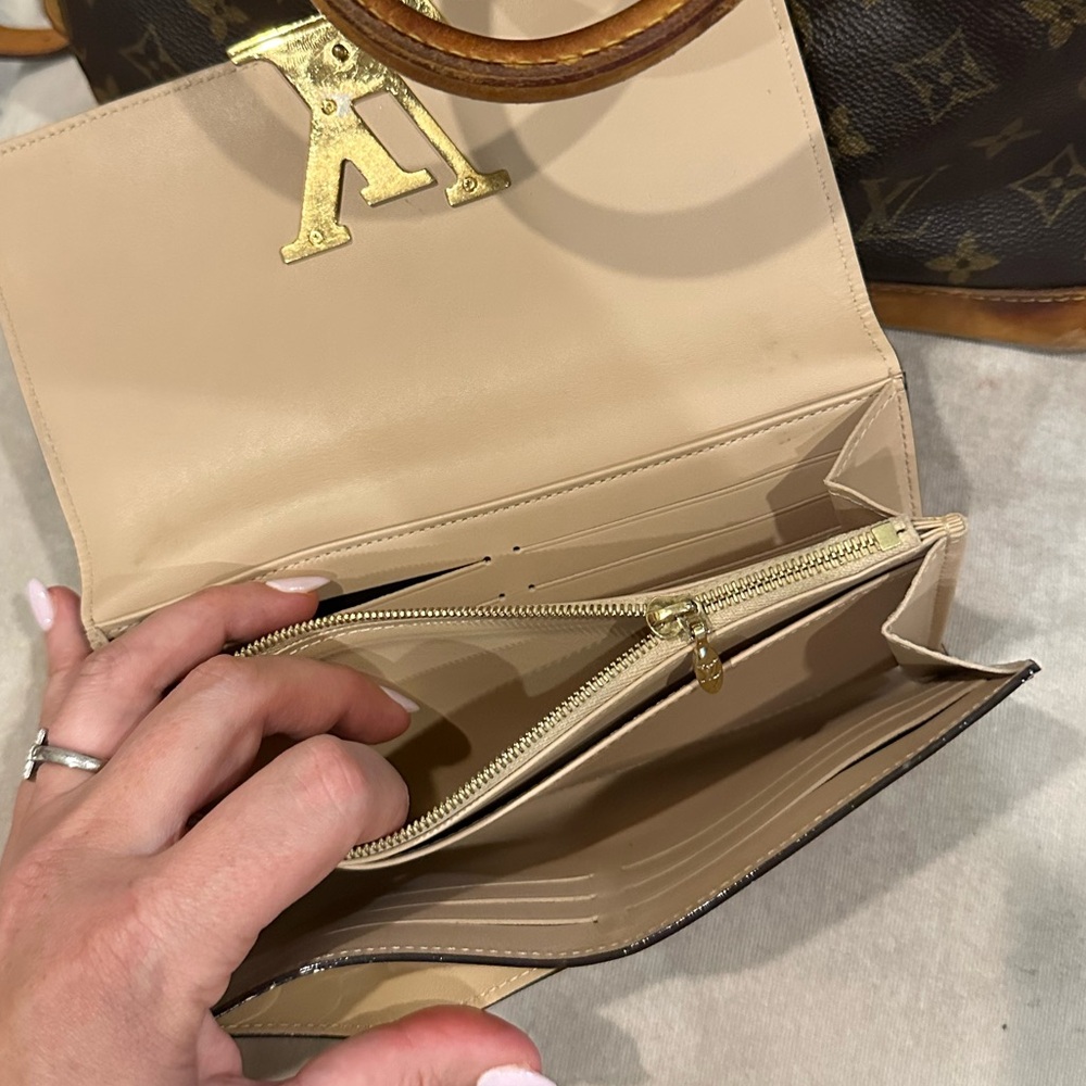 Louis Vuitton clutch - Picture 5 of 15